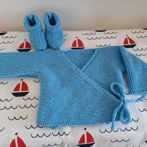 Blue Newborn Baby Girl or Boy Wrap Top and Booties Set
