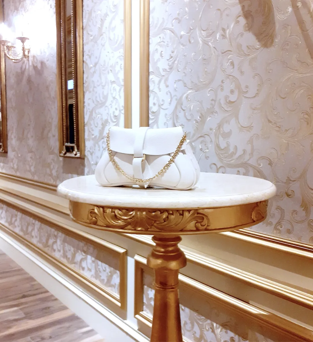 Bridal Leather Clutch Bag with Chain - White Cocktail - Sedona Maroquinerie White.